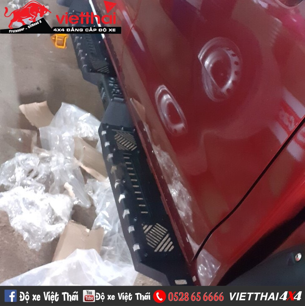 Bệ bước Cantech Warrior